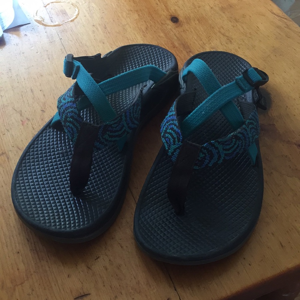 Chaco Flip flops: size US8